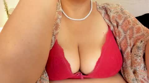 Snapshot of angel_velvet_ chatting on 14, 10, 2025 angel_velvet_ online show from 14, 10, 2025