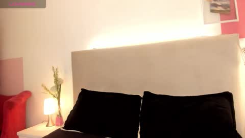 angel_velvet_ online show from 5, 12, 2025