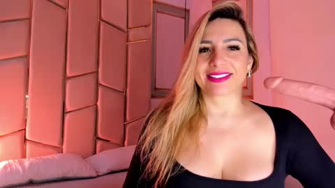 Snapshot of angel_vibes_ chatting on 21, 2, 2026 Angel online show from 21, 2, 2026