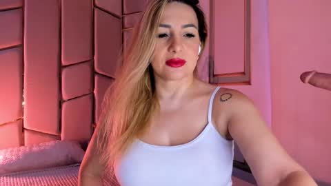 Snapshot of angel_vibes_ chatting on 24, 3, 2026 Angel online show from 24, 3, 2026