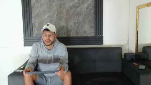 angel_villareal_ online show from 10, 2, 2026