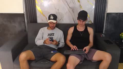 angel_villareal_ online show from 28, 2, 2026