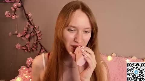 Snapshot of angela_flowers chatting on 19, 1, 2026 Angela online show from 19, 1, 2026