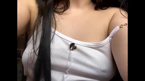 Snapshot of angela_lexxy chatting on 11, 11, 2025 call me lexxy online show from 11, 11, 2025