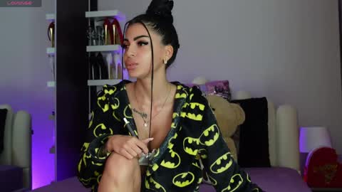 Angela online show from 1, 5, 2026
