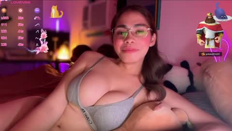 Snapshot of angelabigcock10 chatting on 7, 4, 2026 Jamie online show from 7, 4, 2026