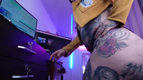 Snapshot of angelacianuro_ chatting on 4, 2, 2025 angelacianuro_ online show from 4, 2, 2025