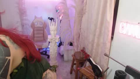 Angela Cianuro online show from 28, 10, 2025