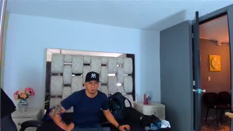 Angel And Cris online show from 18, 9, 2025