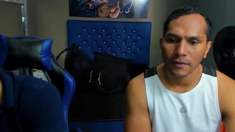 Angel And Cris online show from 22, 9, 2025