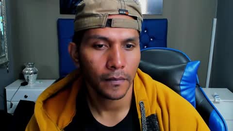 Angel And Cris online show from 23, 9, 2025