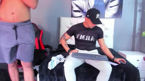 Angel And Cris online show from 27, 9, 2025