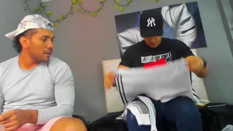 Angel And Cris online show from 29, 9, 2025