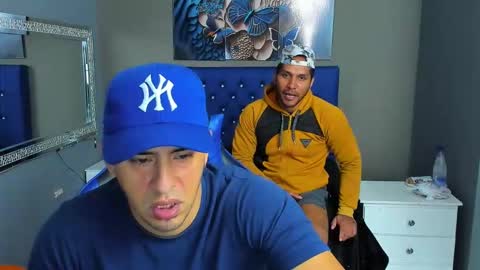 Angel And Cris online show from 16, 10, 2025