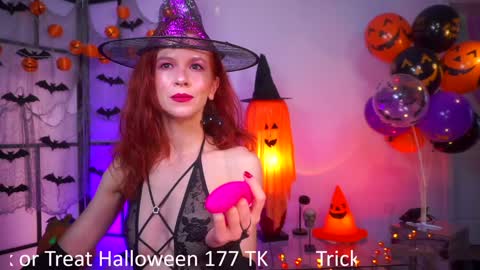 Snapshot of angelandfairieskink chatting on 2, 11, 2025 Aimi Selena  Daisy online show from 2, 11, 2025