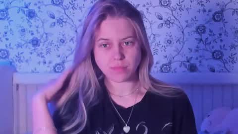 Snapshot of angelanty chatting on 23, 5, 2026 Darsi Anty online show from 23, 5, 2026