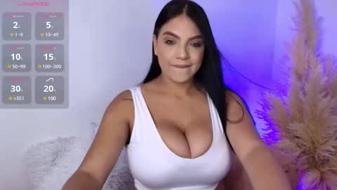 Snapshot of angelawhitte_ chatting on 20, 1, 2025 Angela Big boobs White online show from 20, 1, 2025