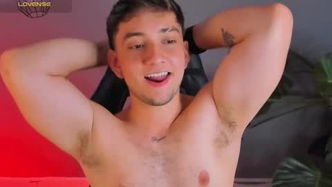 Snapshot of angelbell19 chatting on 6, 1, 2025 angelbell19 online show from 6, 1, 2025