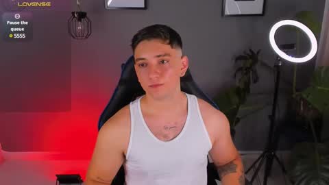 Snapshot of angelbell19 chatting on 1, 2, 2025 angelbell19 online show from 1, 2, 2025