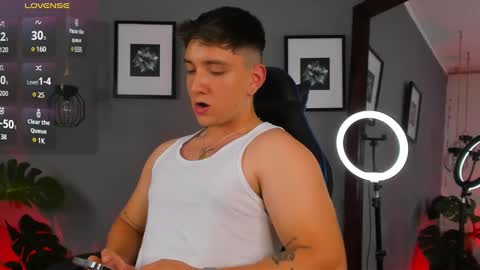 Snapshot of angelbell19 chatting on 18, 2, 2025 angelbell19 online show from 18, 2, 2025