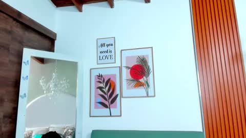 Angel Bennet online show from 17, 12, 2024