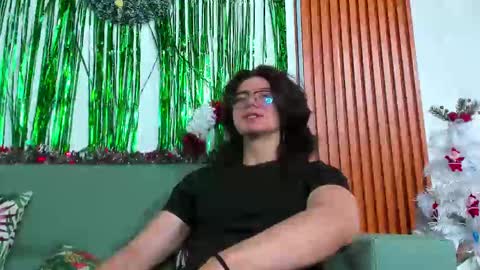 Angel Bennet online show from 21, 12, 2024