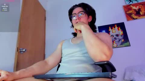 Angel Bennet online show from 2, 11, 2025