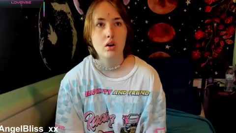 Snapshot of angelbliss_xx chatting on 3, 12, 2025 Angel online show from 3, 12, 2025