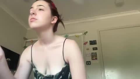 Snapshot of angelcak3s chatting on 7, 2, 2025 venellope888 online show from 7, 2, 2025