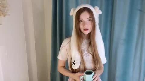 Snapshot of angelcryforme chatting on 1, 10, 2025 angelcryforme online show from 1, 10, 2025