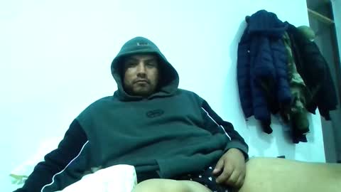 Snapshot of angeldavid90 chatting on 21, 10, 2025 angeldavid90 online show from 21, 10, 2025
