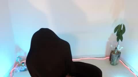 Snapshot of angele_johnson chatting on 13, 10, 2025 angele online show from 13, 10, 2025