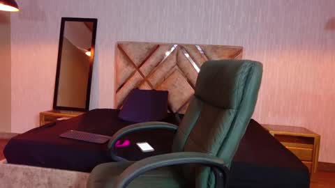 angel online show from 29, 9, 2025