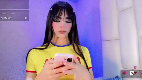 Snapshot of angeles_bust chatting on 27, 6, 2026 angeles_bust online show from 27, 6, 2026