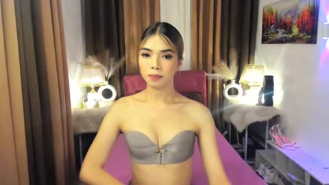 MISS PAU online show from 18, 9, 2025