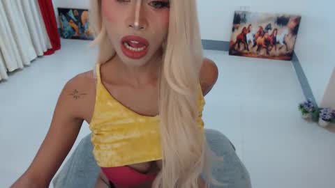 Snapshot of angelic_face_808 chatting on 29, 9, 2025 DIVINE ANGEL online show from 29, 9, 2025