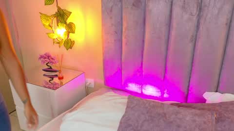 angelicaa_garcia online show from 8, 5, 2026