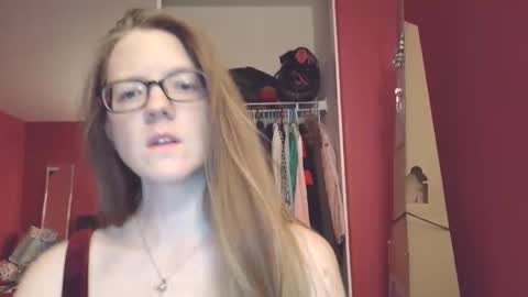 Snapshot of angelicangel3 chatting on 24, 4, 2026 AngelicAngel online show from 24, 4, 2026