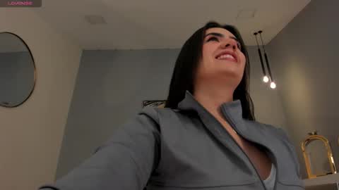Snapshot of angelicavega_ chatting on 22, 10, 2025 Angelica Vega online show from 22, 10, 2025