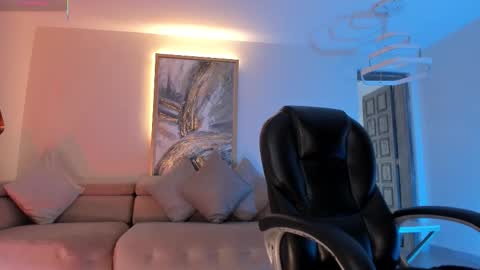 Snapshot of angelicavega_ chatting on 19, 11, 2025 Angelica Vega online show from 19, 11, 2025