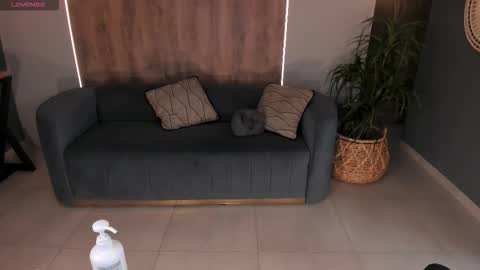 Snapshot of angelicavega_ chatting on 16, 12, 2025 Angelica Vega online show from 16, 12, 2025