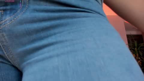 Snapshot of angelicavega_ chatting on 7, 2, 2026 Angelica Vega online show from 7, 2, 2026