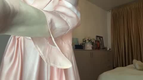 angelicfenix online show from 27, 2, 2026