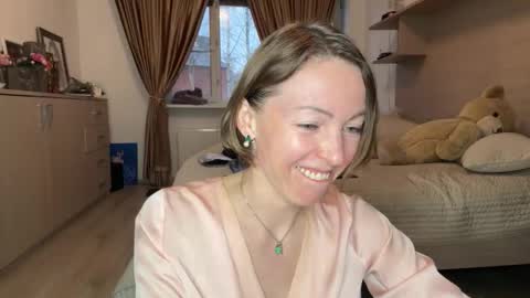 angelicfenix online show from 28, 2, 2026