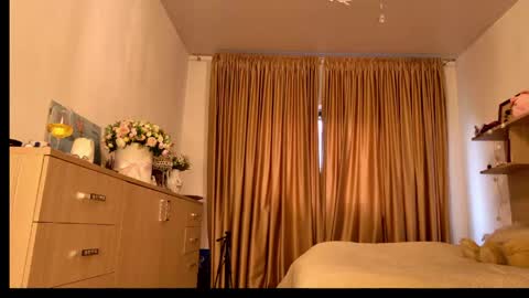 angelicfenix online show from 29, 4, 2026