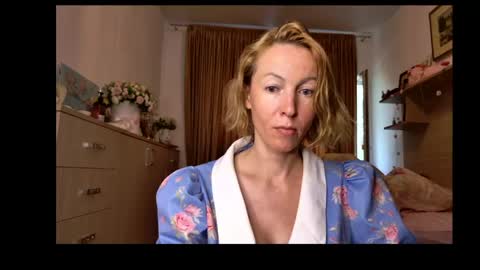 angelicfenix online show from 14, 5, 2026