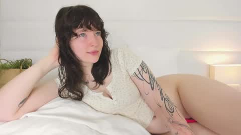 Snapshot of angelicmoon chatting on 17, 5, 2026 Angelic online show from 17, 5, 2026