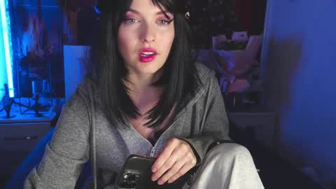 Angelika Rouge online show from 8, 1, 2026