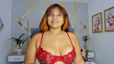 Snapshot of angelina_castro12 chatting on 5, 2, 2025 Angelina online show from 5, 2, 2025