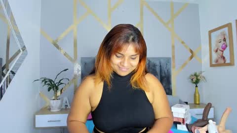 Snapshot of angelina_castro12 chatting on 21, 2, 2025 Angelina online show from 21, 2, 2025